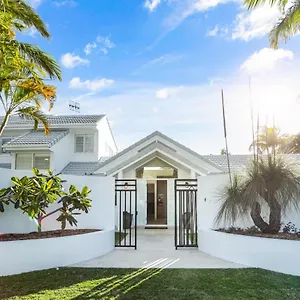  Holiday home Island Living In The Heart Of